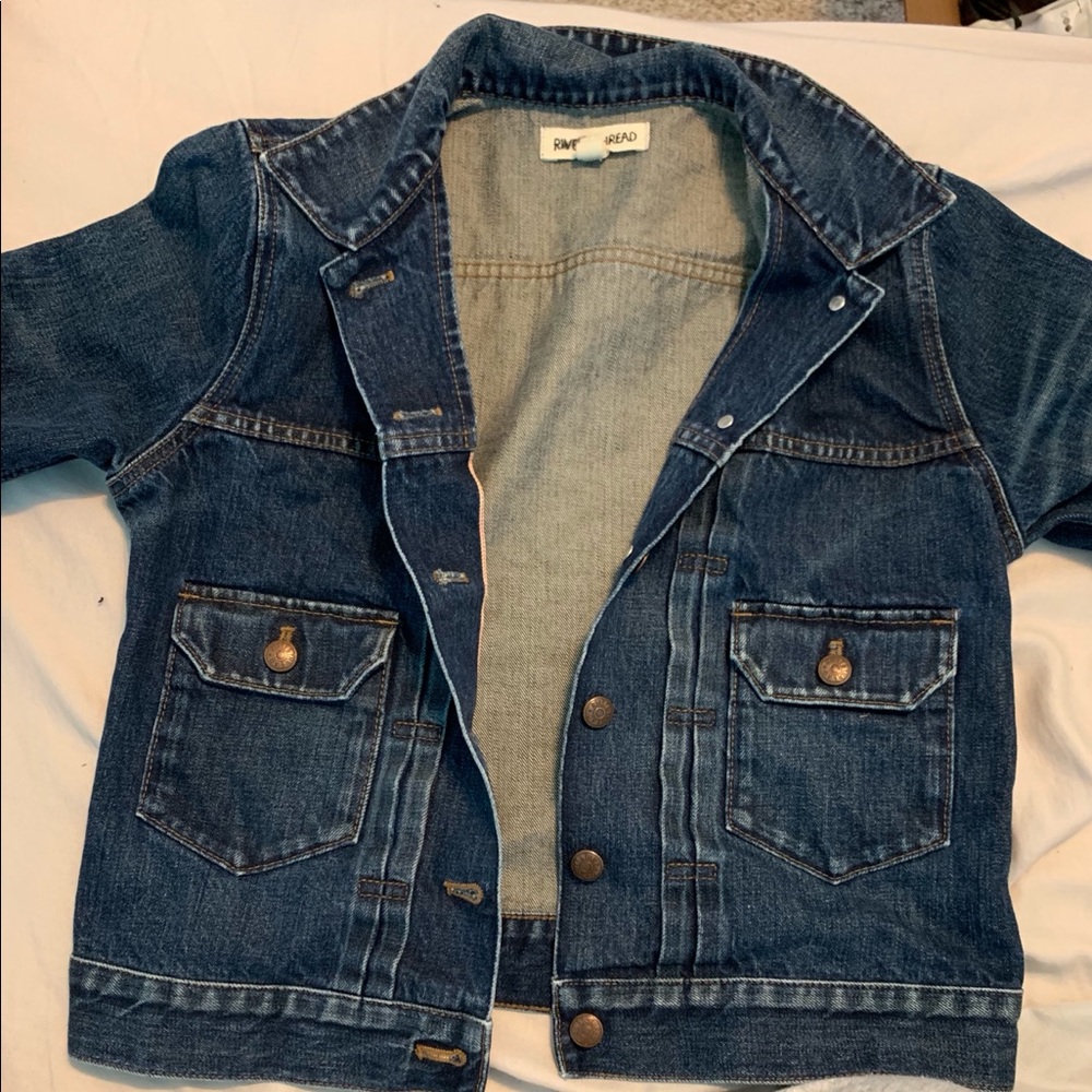 Jean jacket. - Picture 2 of 3